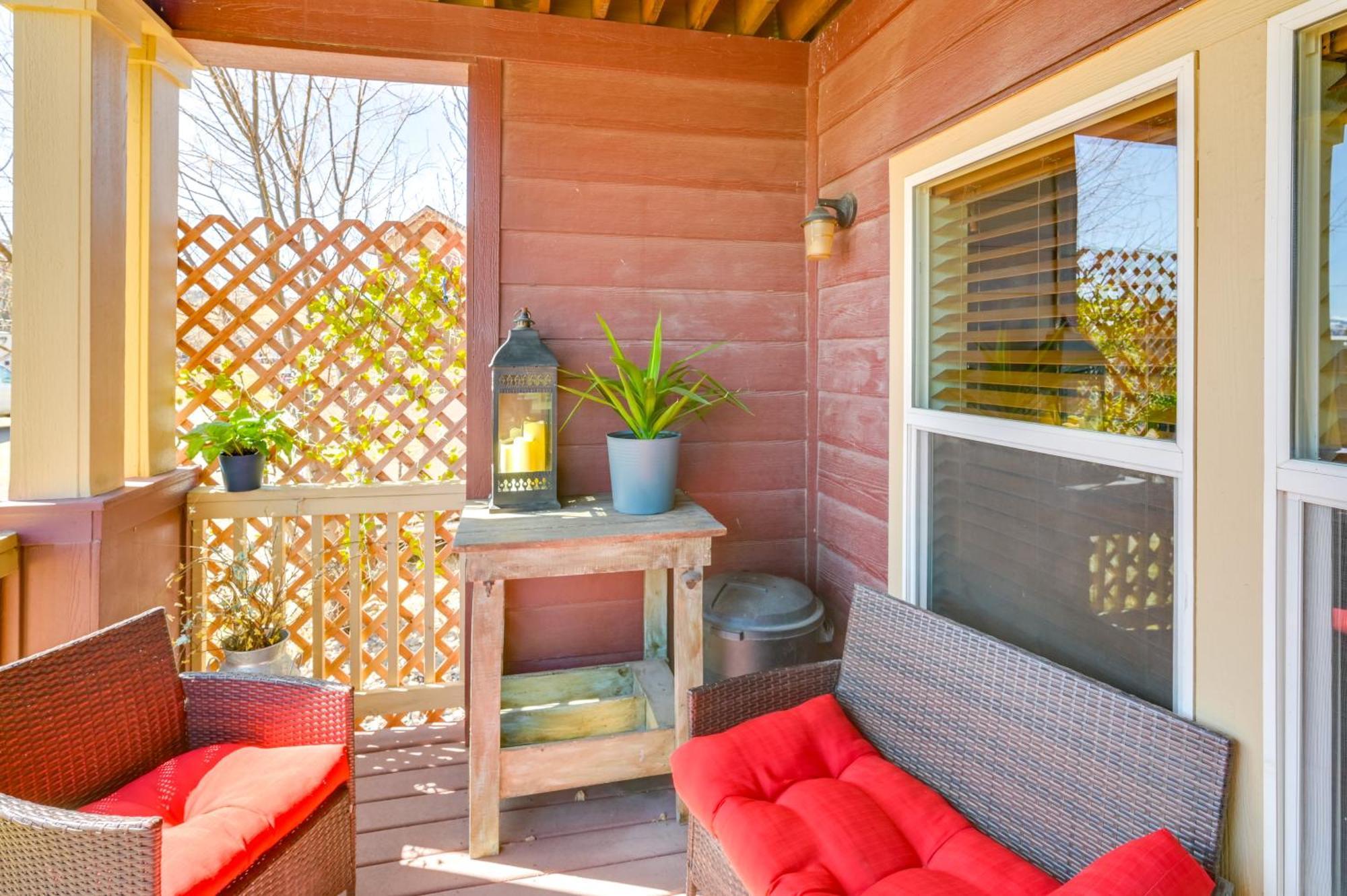 Ennis Vacation Rental With Balcony Walk To Downtown Eksteriør bilde